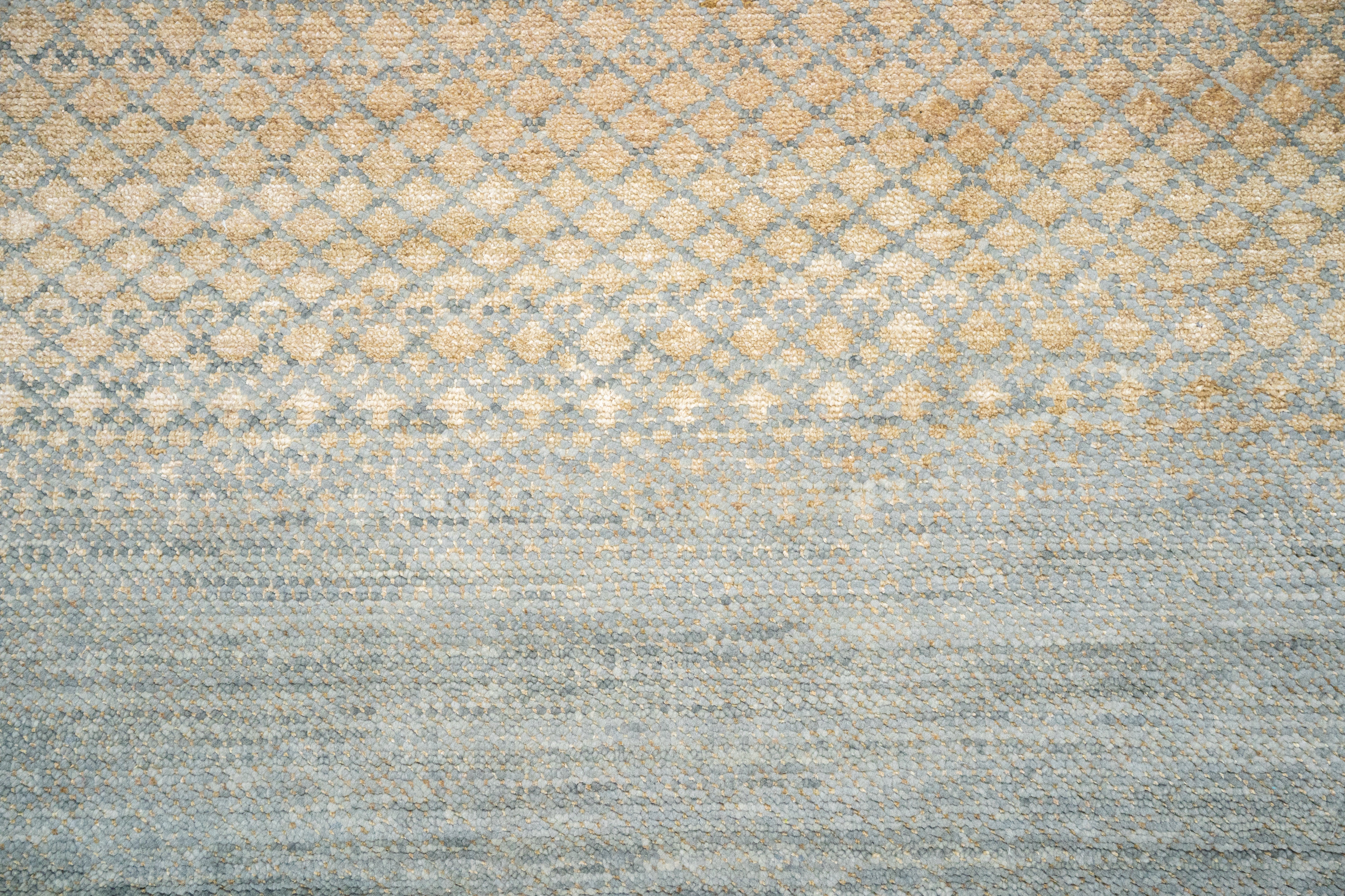 Handknotted Carpet, DIA- 3572 DCM, Grey & Gold